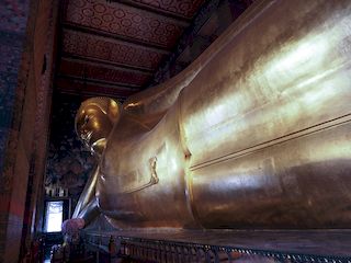 giant reclining buddha, Bangkok • Thailand