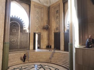 entrée de la mosquée, Casablanca  • Maroc