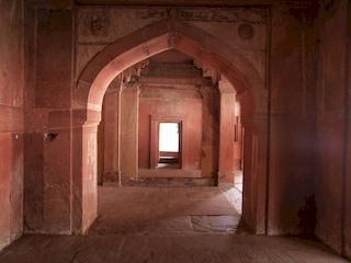 inside the Kwabgah royal chamber, Fatehpur Sikri • India • Uttar Pradesh