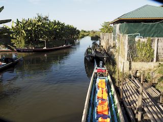 typische boten, Inlemeer • Myanmar