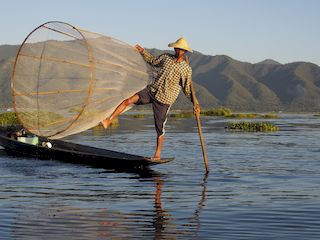 traditionele vissers, Inlemeer • Myanmar
