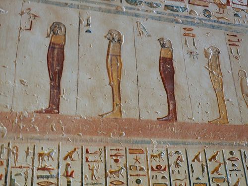 dans la tombe de Ramses IV, Louxor  • Egypte