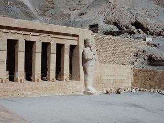 Giant statue in front of the temple, Luxor • Egypt