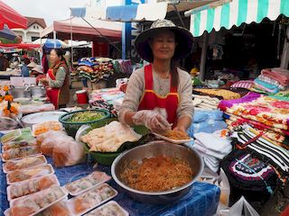 noedels verkoper, Phonsavan • Laos