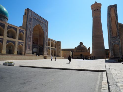 Bukhara • Ensemble Po-i-Kalyan - Centre religieux et intellectuel historique