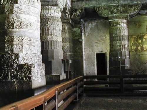 Ajanta • Grotte N°1 ( Inde, Maharashtra )