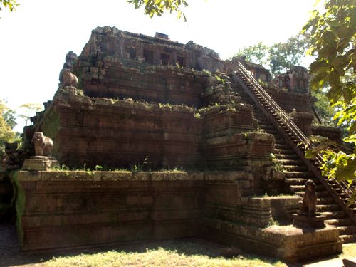 Angkor • Temple Phimeanakas ( Cambodge,  )