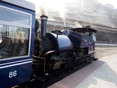 Darjeeling • Toy Train ( Inde, Bengale Occidental )