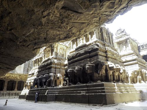 Ellora • Cave 16, Kailasa temple ( India, Maharashtra )