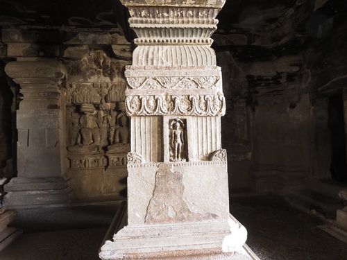 Ellora • Grotte 32, Indra Sabha ( Inde, Maharashtra )