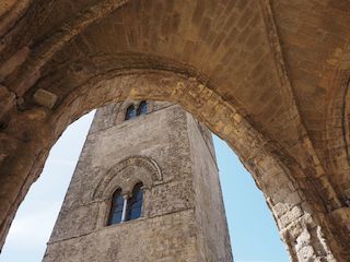 Erice • Cathédrale de l'Assomption: le campanile de Re Frederico vu du parvis de la cathédrale ( Italie, Sicile )