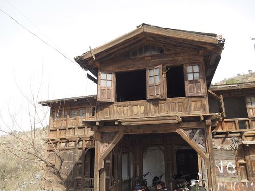 Shimla • Old Palace in Junga ( India, Himachal Pradesh )