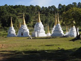 Kalaw • Stupas ruraux et paysage bouddhique ( Myanmar,  )
