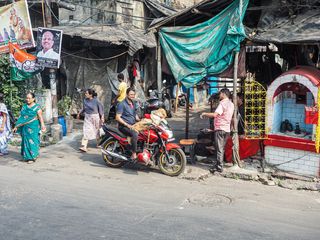 Kolkata • in the streets of the metropolis ( India, West Bengal )