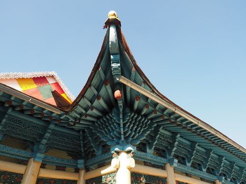 Dungan Mosque in Karakol: roof decorations ( Kyrgyzstan,  )