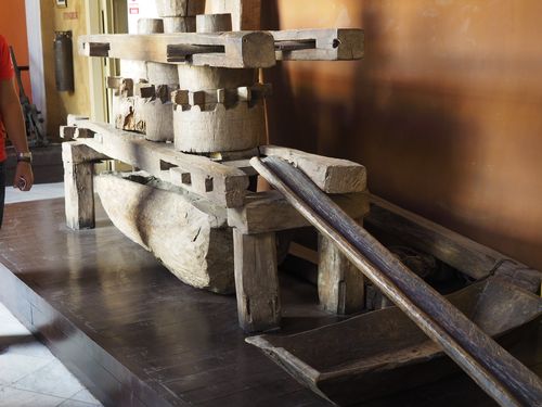 Havana • Havana Club Museum: press for sugar cane ( Cuba,  )
