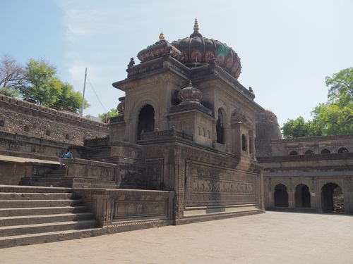 Maheshwar • Akhileshwar Temple ( India, Madhya Pradesh )
