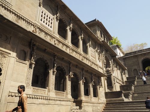 Maheshwar • Akhileshwar Temple ( India, Madhya Pradesh )