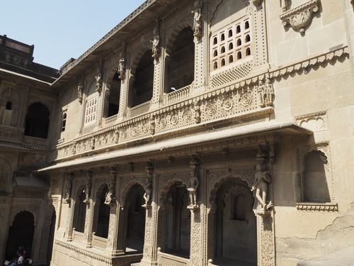 Maheshwar • Akhileshwar Temple ( India, Madhya Pradesh )