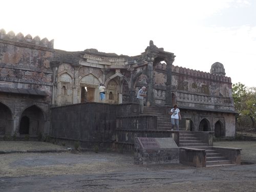 Mandu • Caravansérail ( Inde, Madhya Pradesh )