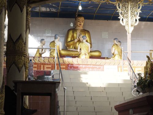 Popa Berg • Popa Taungkalat-klooster ( Myanmar,  )