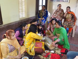 Nalagarh • Chants communautaires de femmes jaïnes ( Inde, Himachal Pradesh )