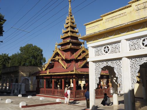 Nyaung U • Shwezigon Pagoda ( Myanmar,  )