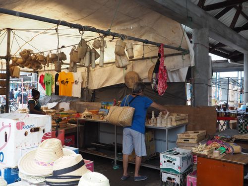 Port Mathurin • De Markt ( Mauritius, Rodrigues )