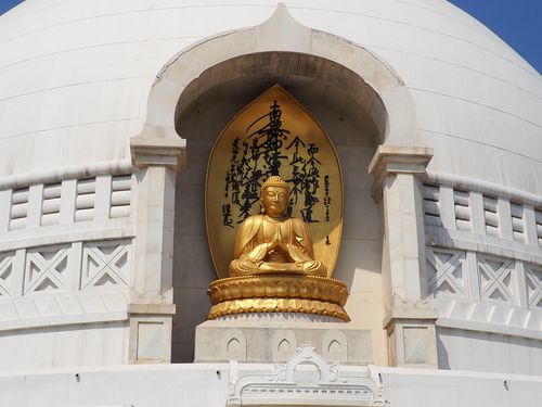Rajgir • Vishwa Shanti Stupa ( Inde, Bihar )