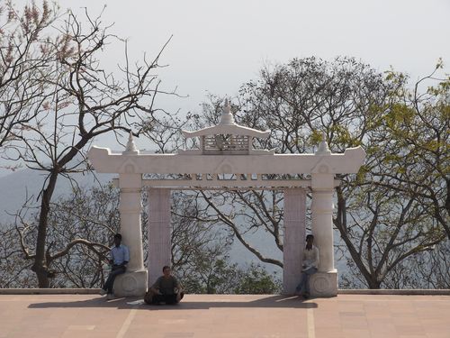 Rajgir • Vishwa Shanti Stupa ( Inde, Bihar )