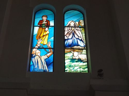 Reunion Eiland • Kerk van het Heilig Hart: een van de ramen  ( Reunion,  )