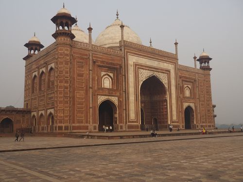 Agra • Taj Mahal: Une de portes du mausolée ( Inde, Uttar Pradesh )