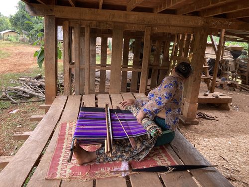 Laos • Tissage à Kok Phung Kai ( Laos,  )