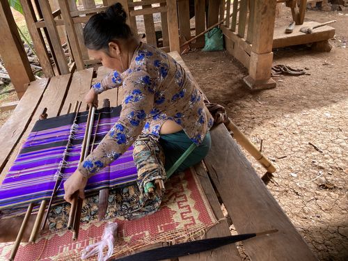 Laos • Tissage à Kok Phung Kai ( Laos,  )