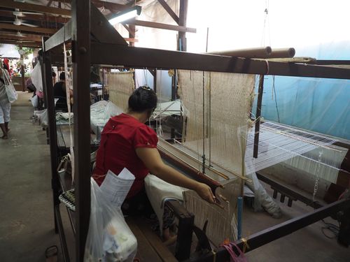 Laos • Tissage à Vientiane ( Laos,  )